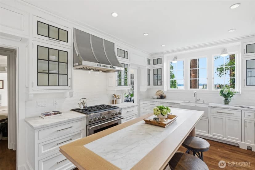 Property photo for 700 Mcgilvra Boulevard E, Seattle photo 13
