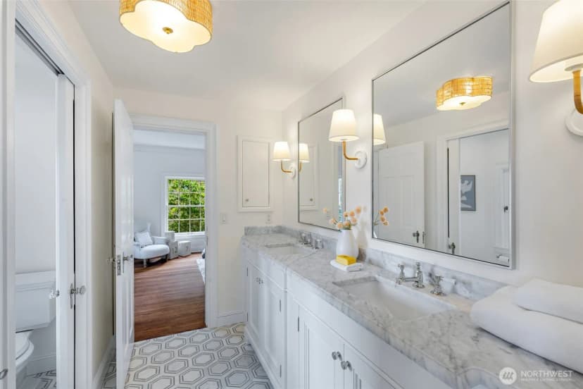 Property photo for 700 Mcgilvra Boulevard E, Seattle photo 25