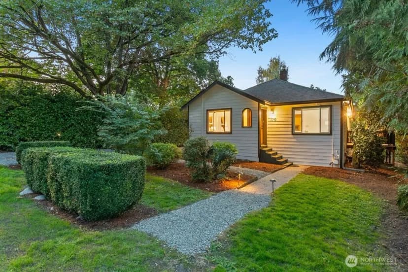 Property photo for 3042 Ne 94th Street, Seattle photo 40