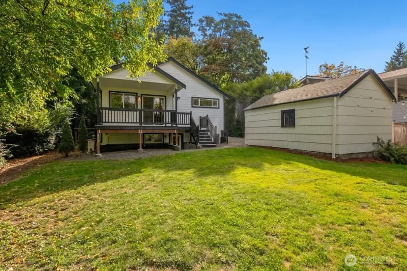 Property photo for 3042 Ne 94th Street, Seattle photo 33