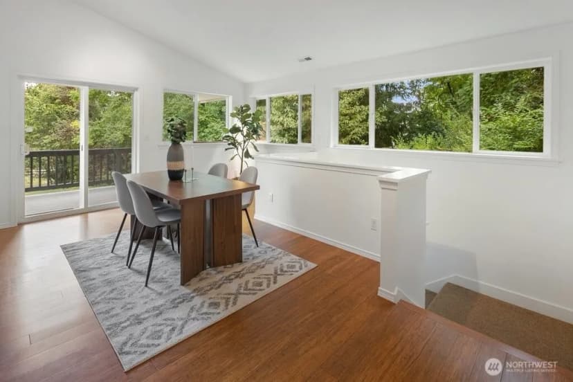 Property photo for 3042 Ne 94th Street, Seattle photo 12