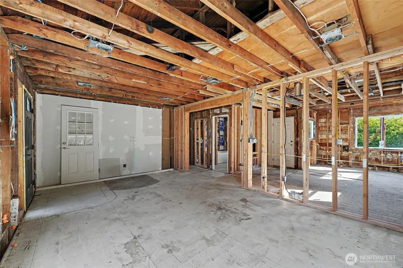 Property photo for 5220 64th Street W, University Place photo 5