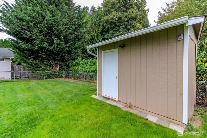 Property photo for 105 S 70th Street, Tacoma photo 17