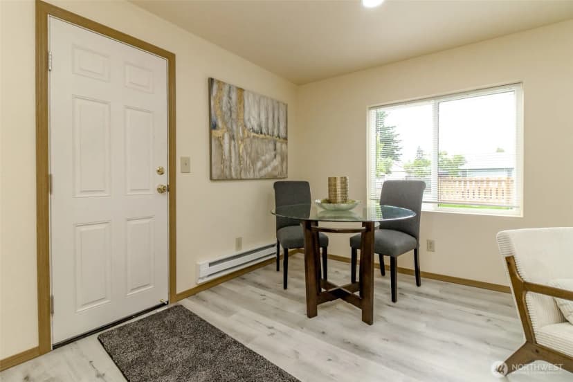 Property photo for 105 S 70th Street, Tacoma photo 4
