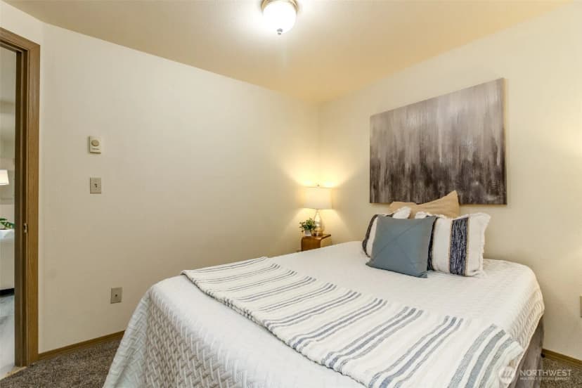 Property photo for 105 S 70th Street, Tacoma photo 11