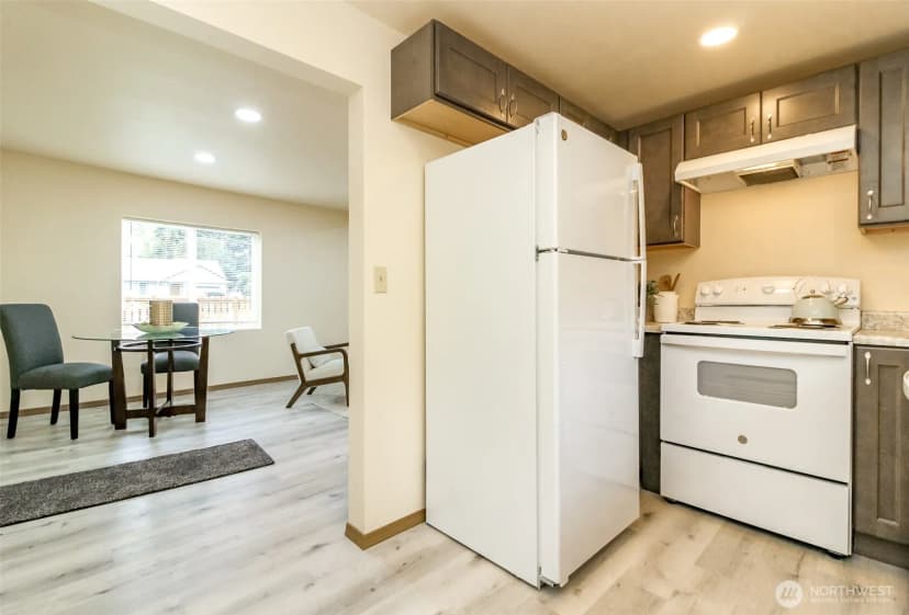 Property photo for 105 S 70th Street, Tacoma photo 6