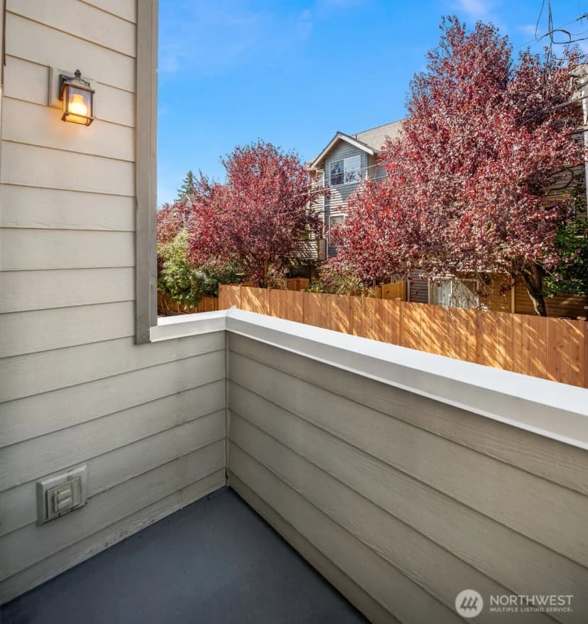 Property photo for 8521 Interlake Avenue N #b, Seattle photo 15