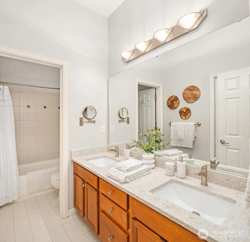 Property photo for 8521 Interlake Avenue N #b, Seattle photo 18