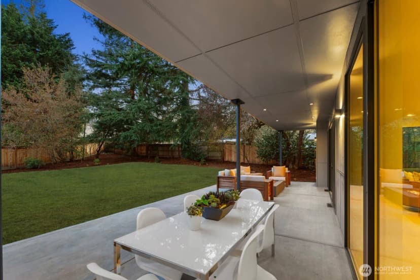 Property photo for 1653 105th Avenue Se, Bellevue photo 37