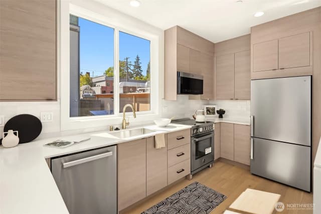 Property photo for 4415 2nd Avenue Ne #a, Seattle photo 5