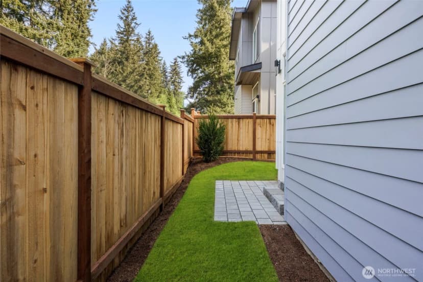 Property photo for 8407 Ne 137th Street, Kirkland photo 26