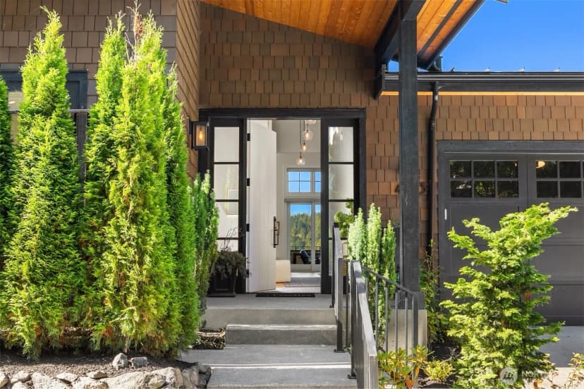 Property photo for 4833 Rosalind Road Ne, Bainbridge Island photo 3