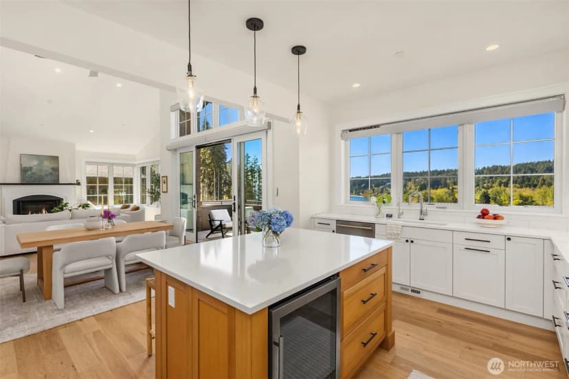 Property photo for 4833 Rosalind Road Ne, Bainbridge Island photo 15