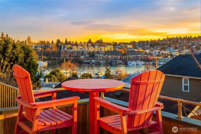 Property photo for 2117 N 36th Street, Seattle photo 3
