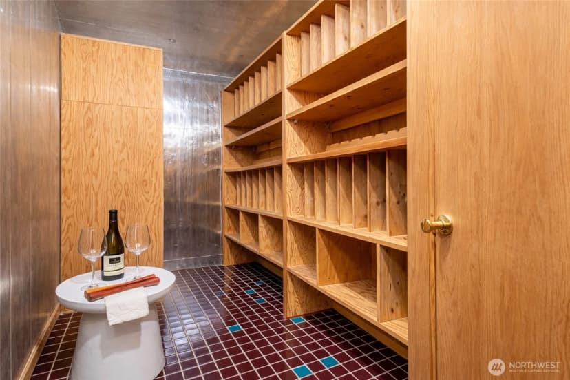 Property photo for 2117 N 36th Street, Seattle photo 12
