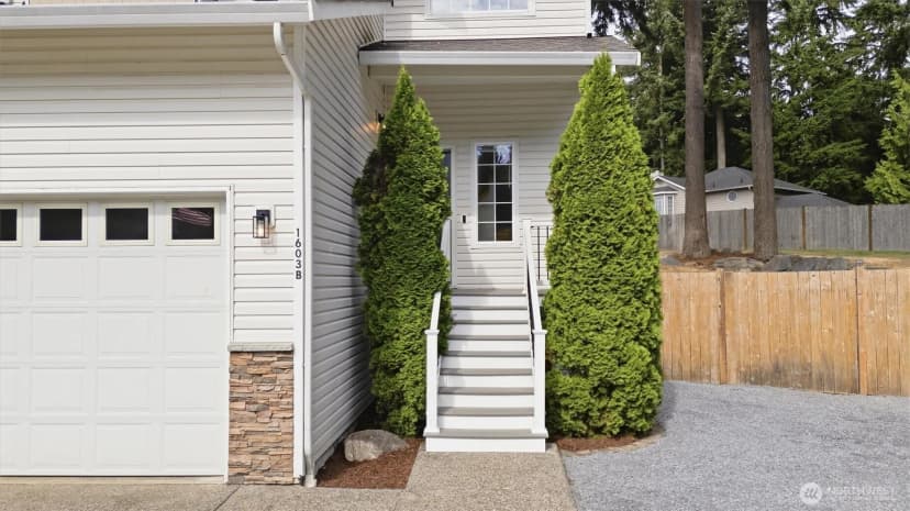 Property photo for 1603 94th Drive Se #b, Lake Stevens photo 3