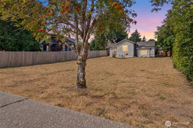 Property photo for 8143 10th Avenue Sw, Seattle photo 5