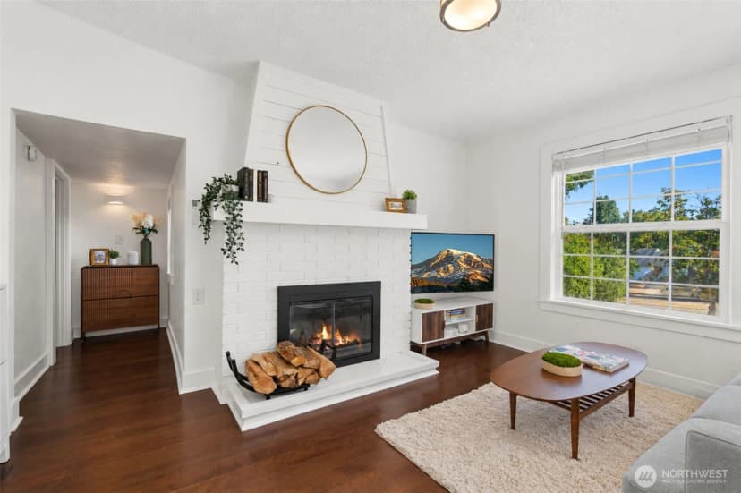 Property photo for 8143 10th Avenue Sw, Seattle photo 10
