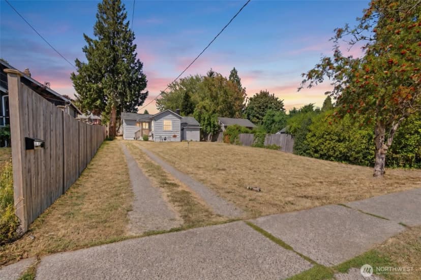Property photo for 8143 10th Avenue Sw, Seattle photo 28