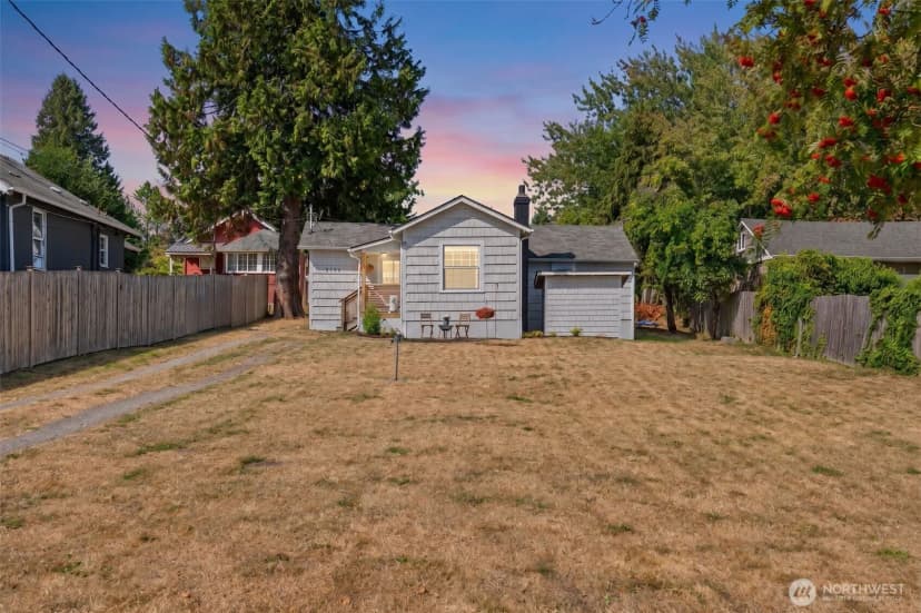 Property photo for 8143 10th Avenue Sw, Seattle photo 6