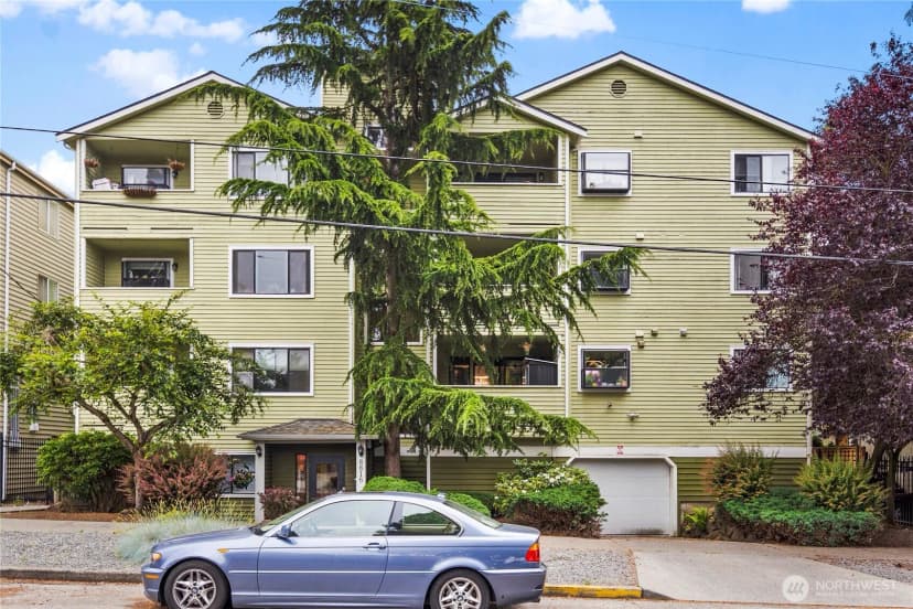 Property photo for 8816 Nesbit Avenue N #302, Seattle photo 2