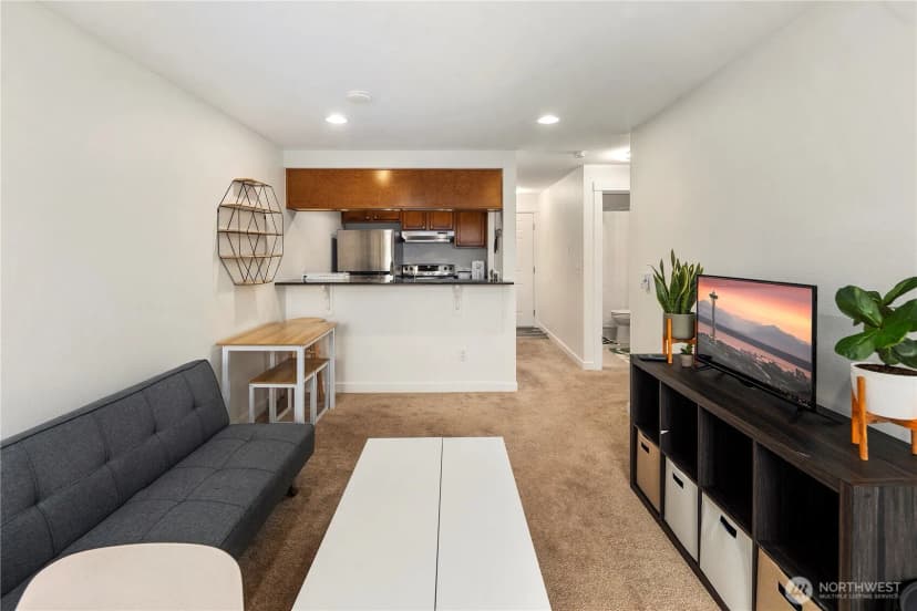 Property photo for 8816 Nesbit Avenue N #302, Seattle photo 10