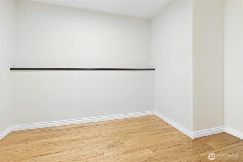 Property photo for 14406 Ne 11th Place, Bellevue photo 30