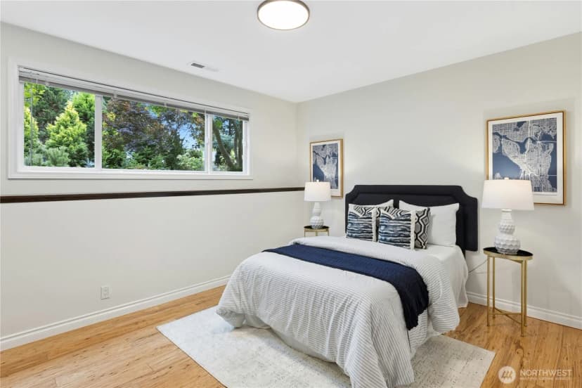Property photo for 14406 Ne 11th Place, Bellevue photo 29