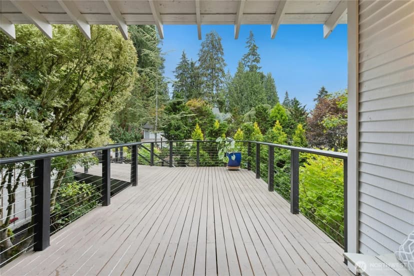 Property photo for 14406 Ne 11th Place, Bellevue photo 38