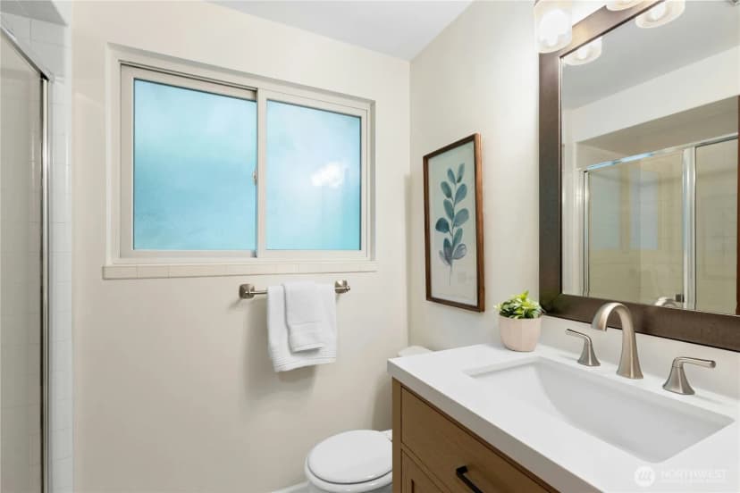 Property photo for 14406 Ne 11th Place, Bellevue photo 20