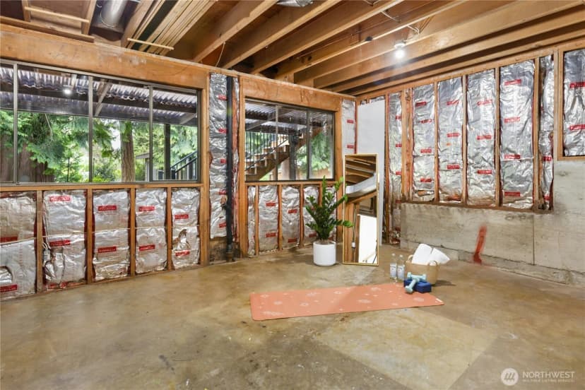 Property photo for 14406 Ne 11th Place, Bellevue photo 32