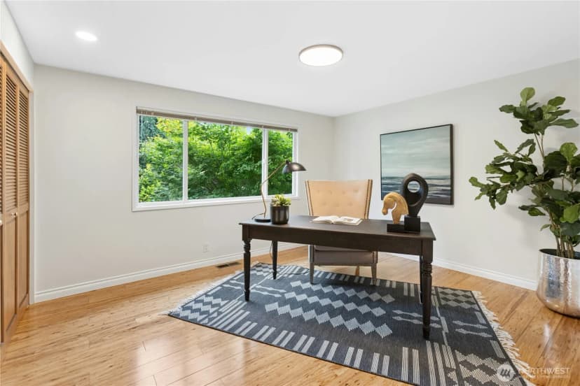 Property photo for 14406 Ne 11th Place, Bellevue photo 16