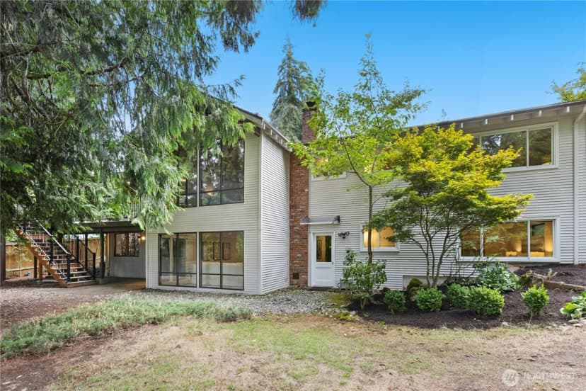Property photo for 14406 Ne 11th Place, Bellevue photo 35