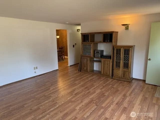 Property photo for 16106 14th Avenue E, Tacoma photo 6