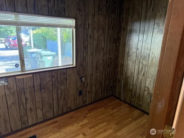 Property photo for 16106 14th Avenue E, Tacoma photo 24