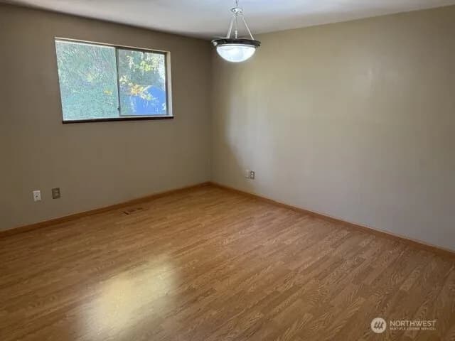 Property photo for 16106 14th Avenue E, Tacoma photo 8