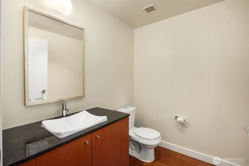 Property photo for 909 5th Avenue #502, Seattle photo 19