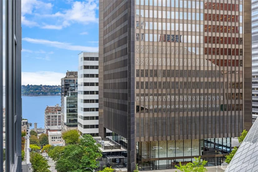 Property photo for 909 5th Avenue #502, Seattle photo 14