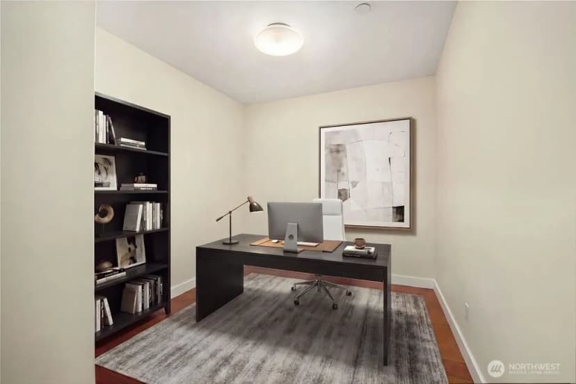 Property photo for 909 5th Avenue #502, Seattle photo 4