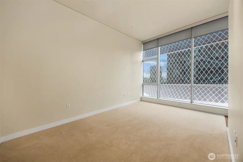 Property photo for 909 5th Avenue #502, Seattle photo 16