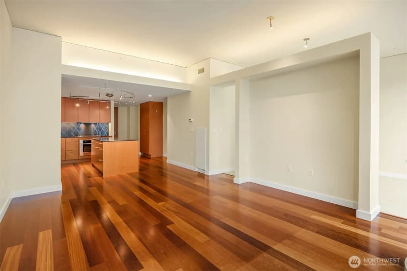 Property photo for 909 5th Avenue #502, Seattle photo 15