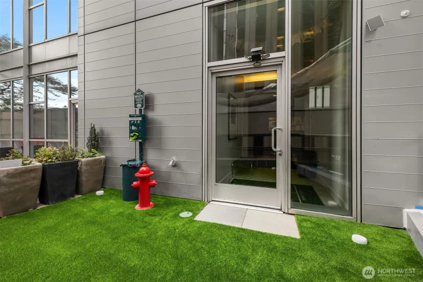 Property photo for 909 5th Avenue #502, Seattle photo 25