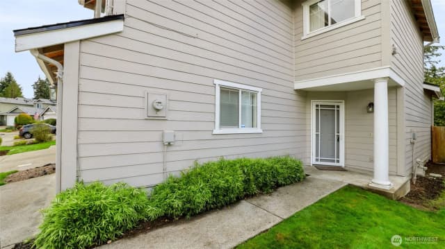 Property photo for 22743 Se 242nd Place, Maple Valley photo 4