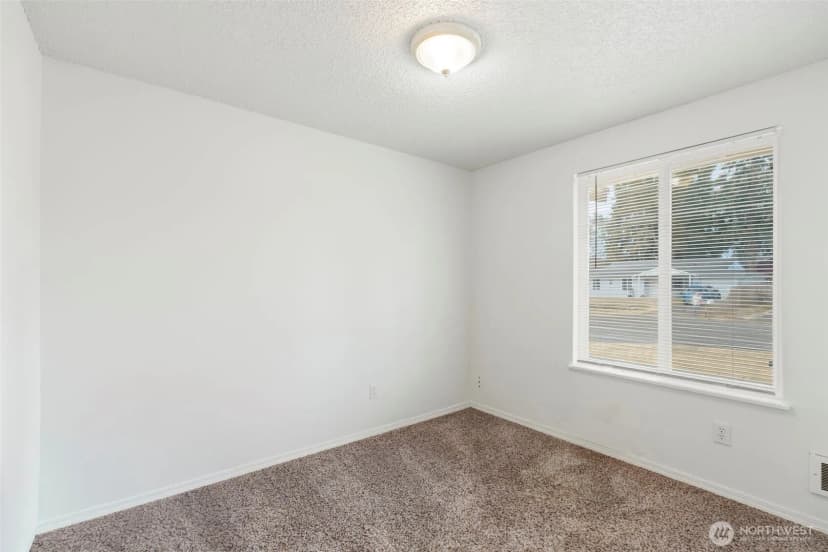 Property photo for 3632 Kristam Place, Centralia photo 33