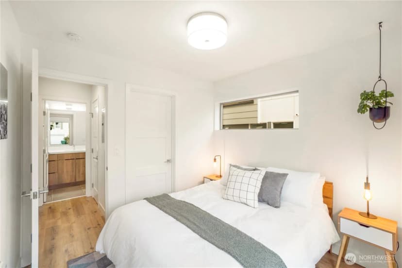 Property photo for 939 Nw 56th Street #b, Seattle photo 7