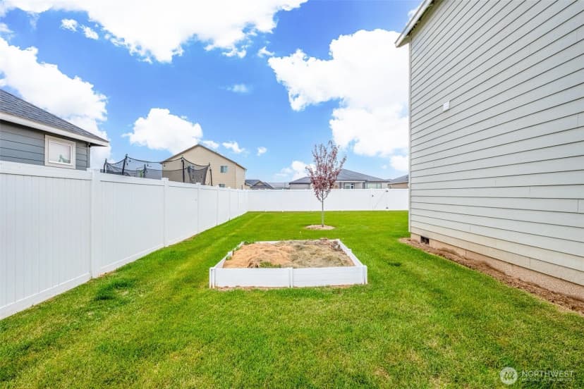 Property photo for 707 I St Ne, Quincy photo 38