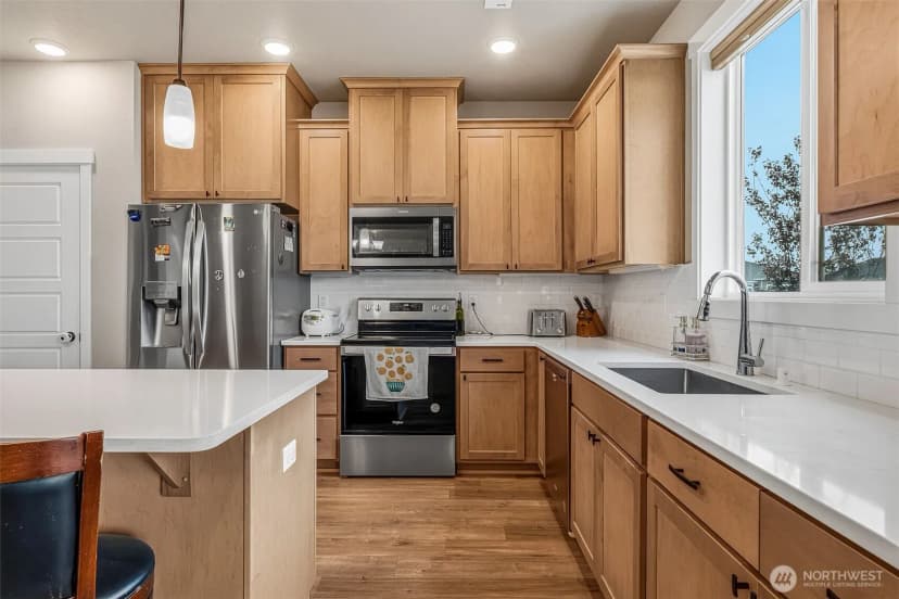 Property photo for 707 I St Ne, Quincy photo 12