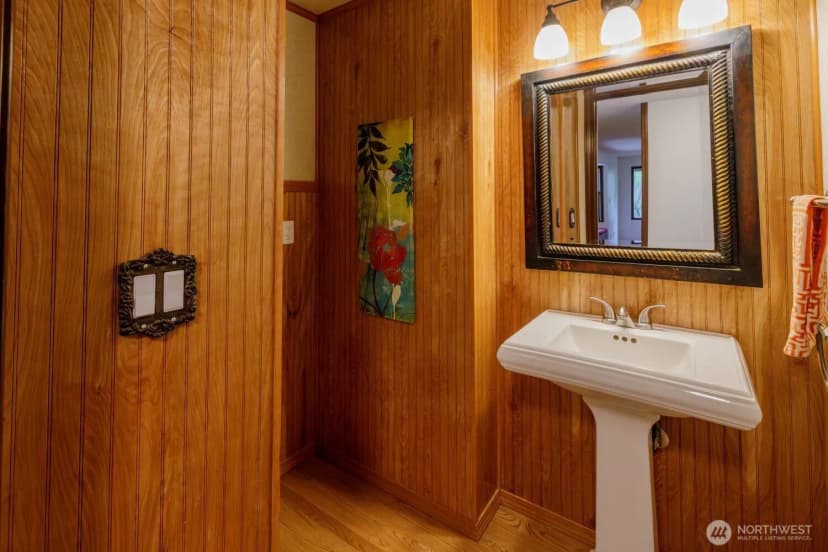 Property photo for 1330 11th Court Sw, Olympia photo 17