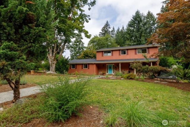 Property photo for 1330 11th Court Sw, Olympia