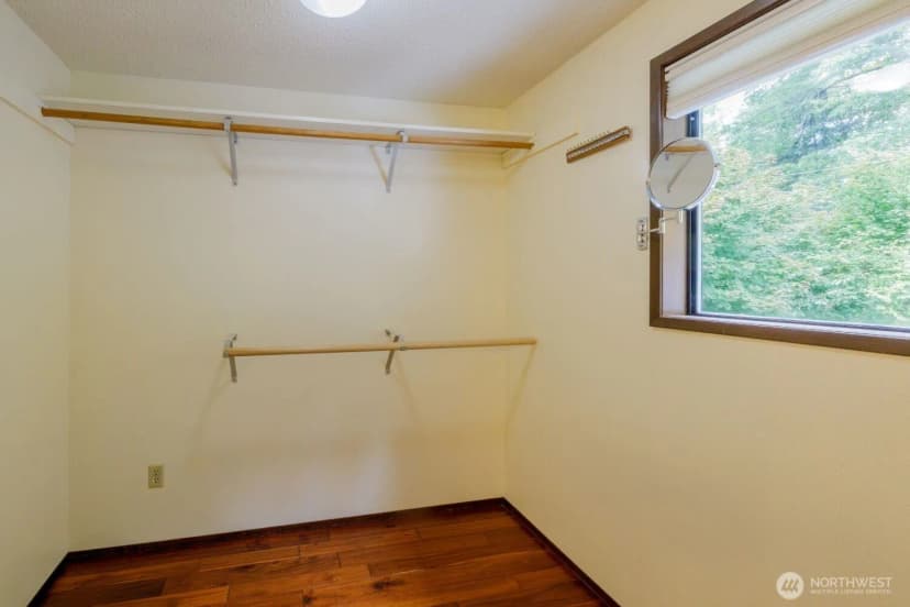 Property photo for 1330 11th Court Sw, Olympia photo 22